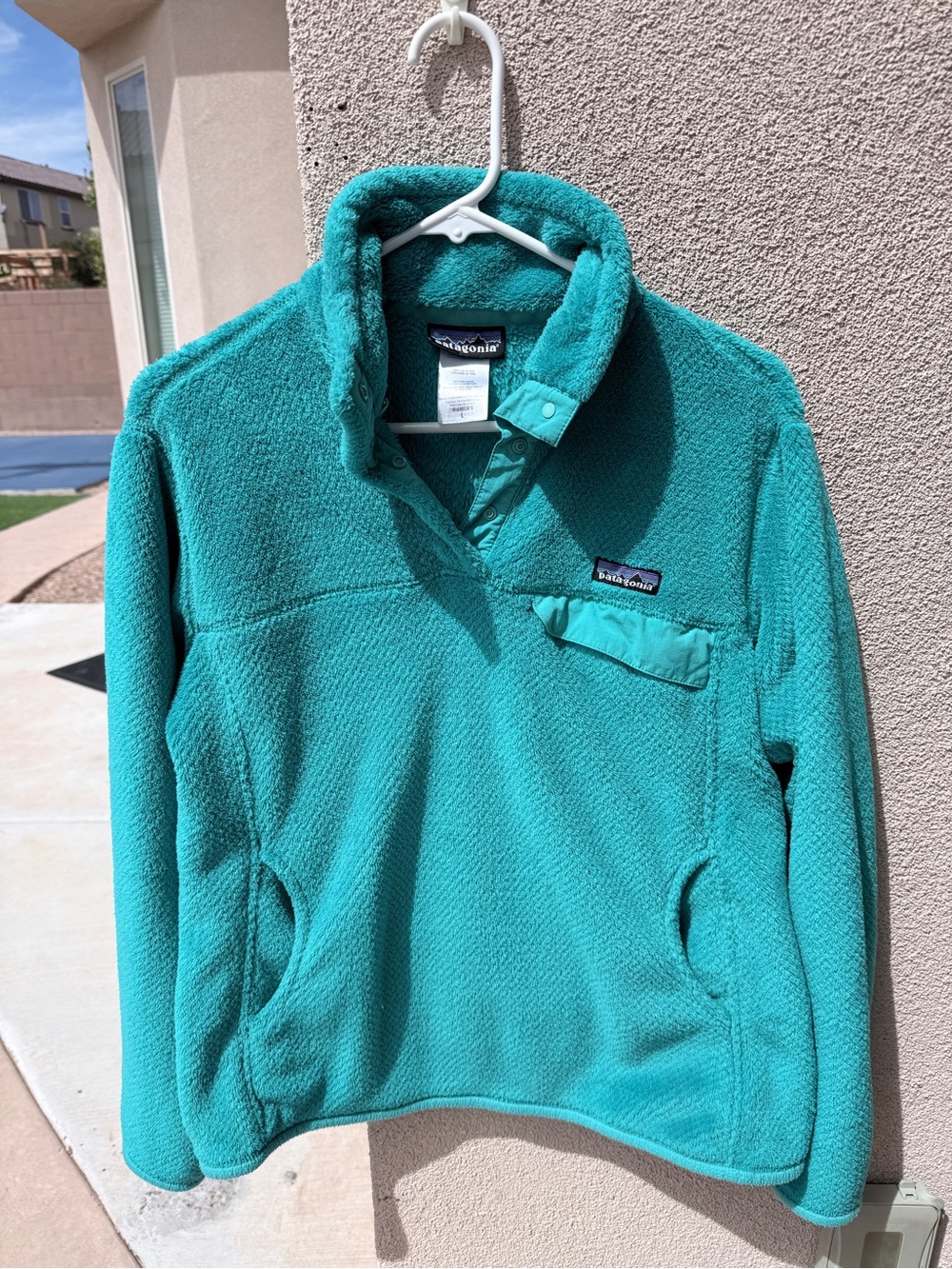 Patagonia women’s Teal Pullover Fleece Jacket